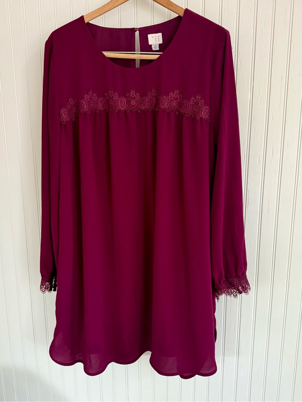 Purple Long Sleeve Dress Size S with Lace-Trim